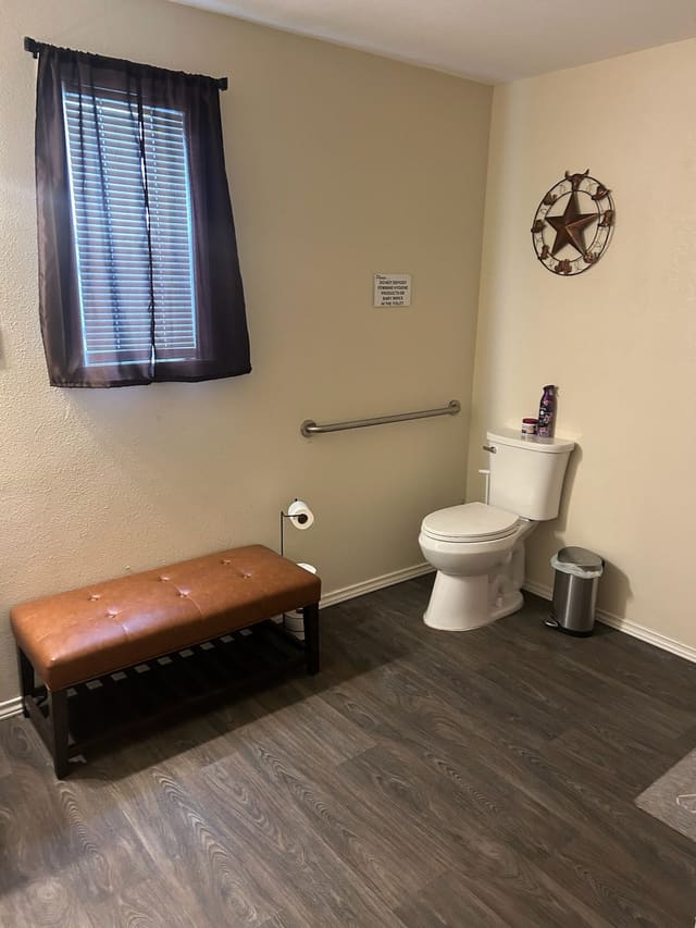 Full-size bathroom