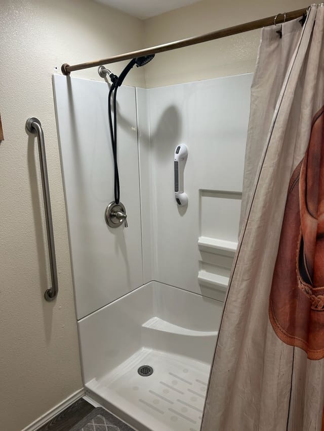 Shower stall
